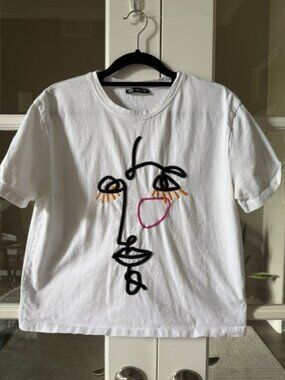 Zara Cropped Tee Shirt